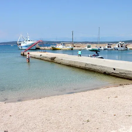 Дом отдыха Seaside House For Families With Children Banj, Pasman - 24665 Куклица