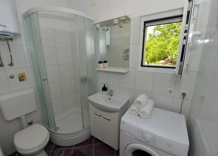 Seaside House For Families With Children Banj, Pasman - 24665 Дом отдыха Куклица