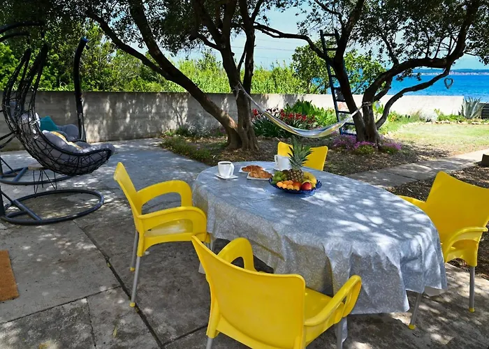 Дом отдыха Seaside House For Families With Children Banj, Pasman - 24665 *