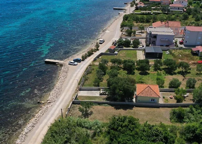 Seaside House For Families With Children Banj, Pasman - 24665 Prázdninový dům